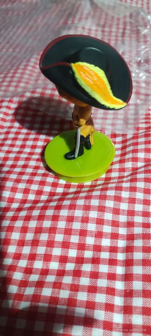 MINIATURA BONECO GATO DE BOTAS  - Foto 2