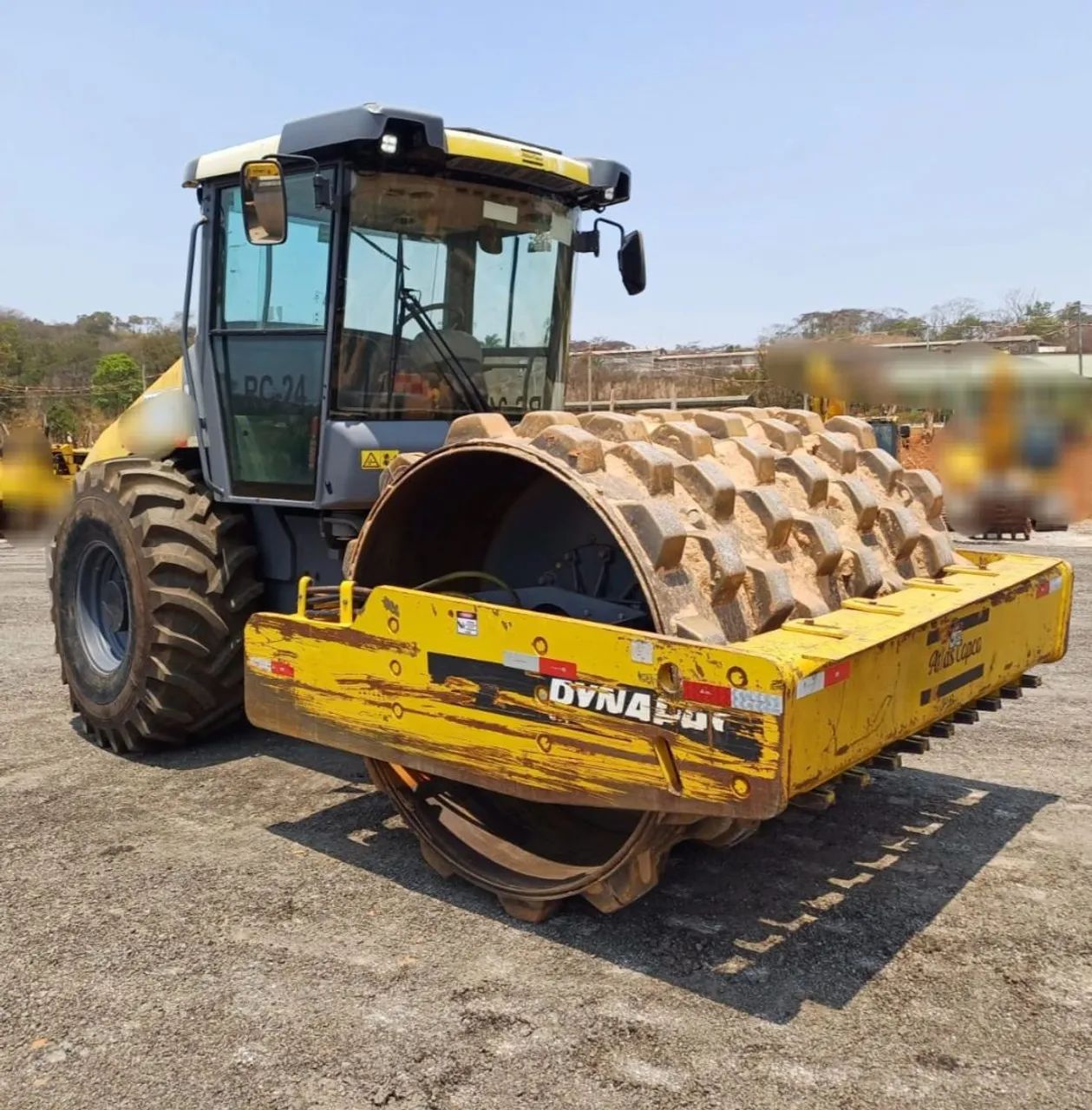 Rolo compactador Dynapac CA250 cabinada  - Foto 3