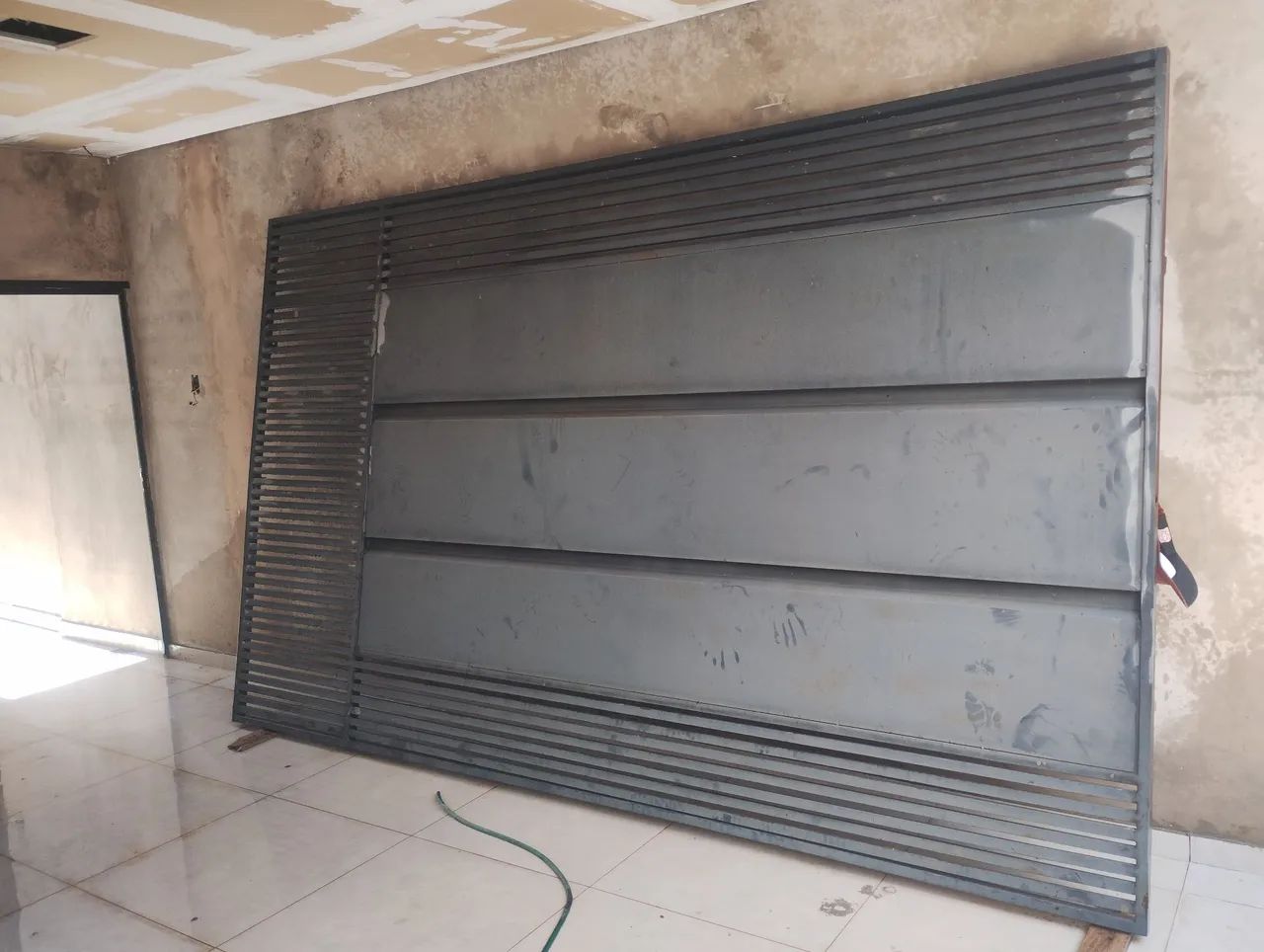 folha de portão de ferro medindo 4,10 metros - Foto 3