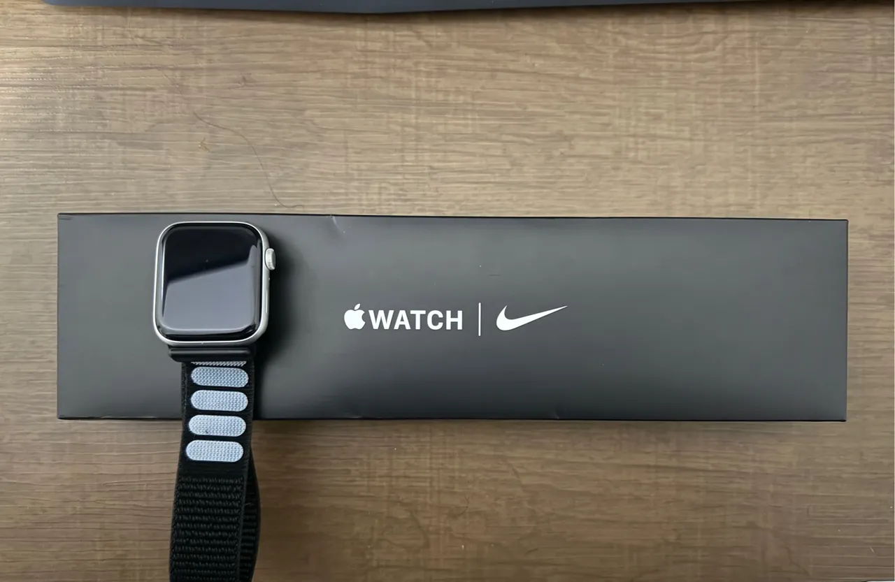 Apple Watch SE versão NIKE 44mm