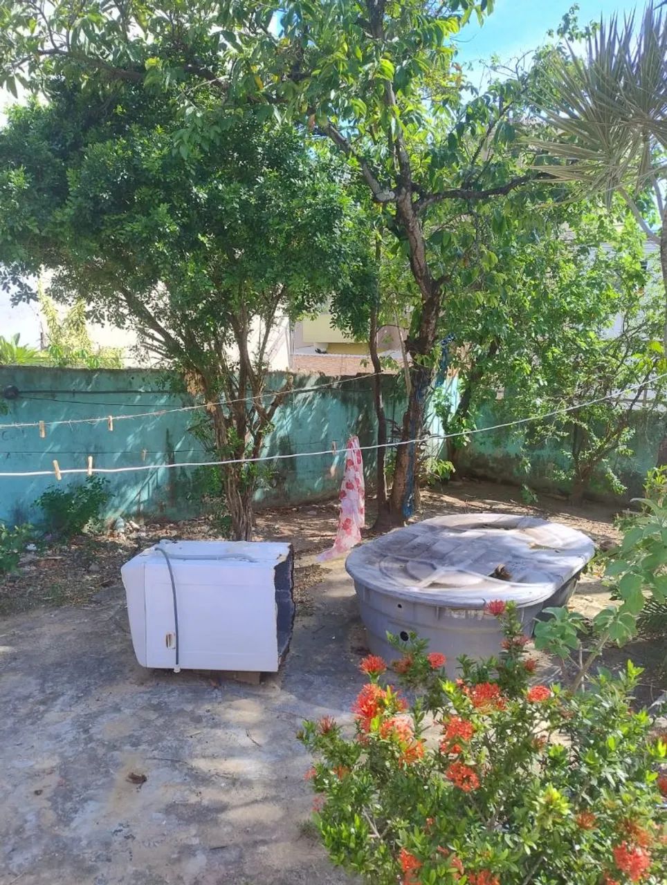 Lote a venda 15m de comprimento e 5m de Largura