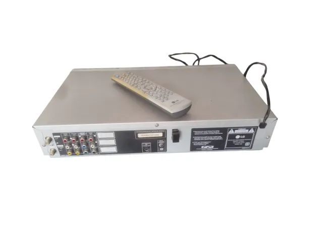 Vídeo Cassete e DVD Integrado LG Dc884b Prata - Foto 4