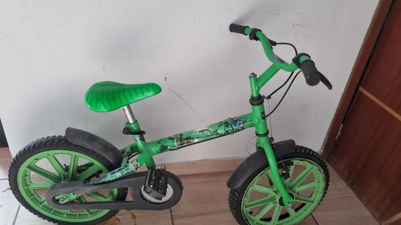 Bicicleta Infantil Verde Hulk