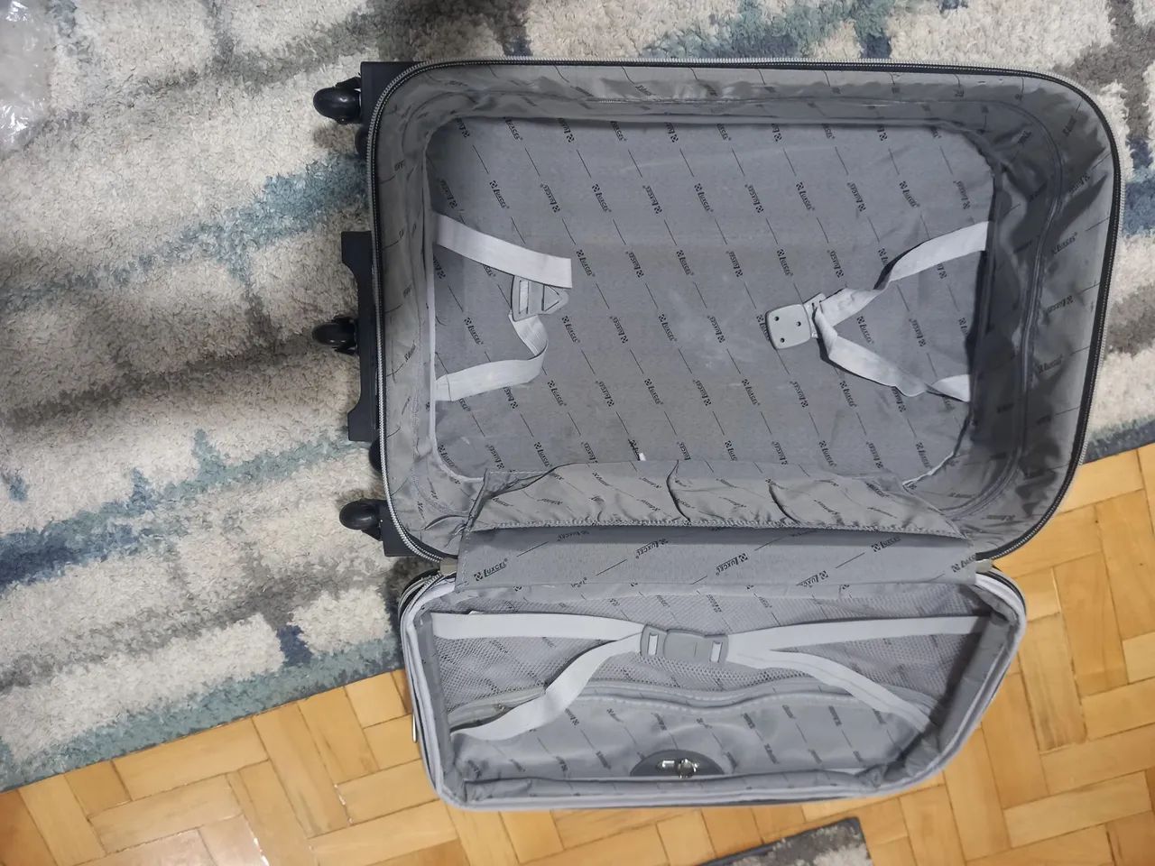 Mala Viagem - Foto 2