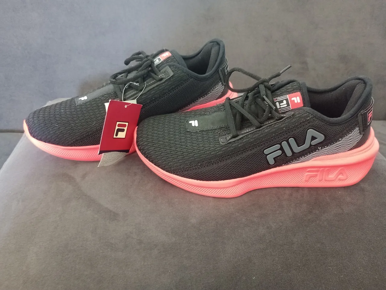 Tênis Fila Preto feminino n 38