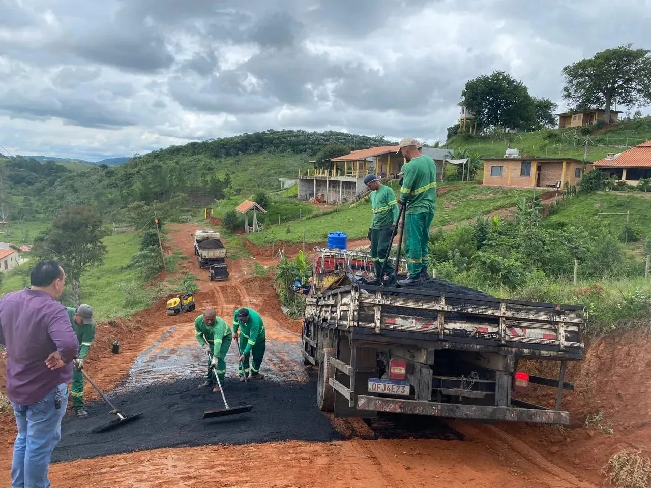 Casa de condomínio para venda possui 1000 metros quadrados em Águas de Igaratá - Igaratá -