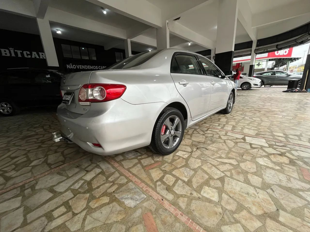 Corolla gli 1.8 flex ano 2014  único dono carro possue manual chave reserva - Foto 5