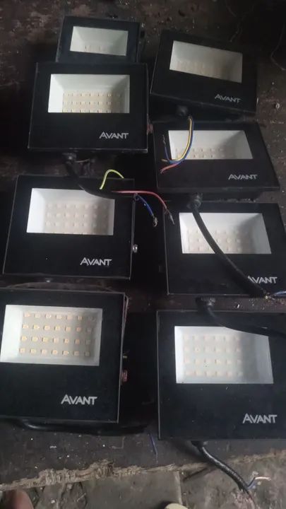 Lote de 8 Refletores LED Avant