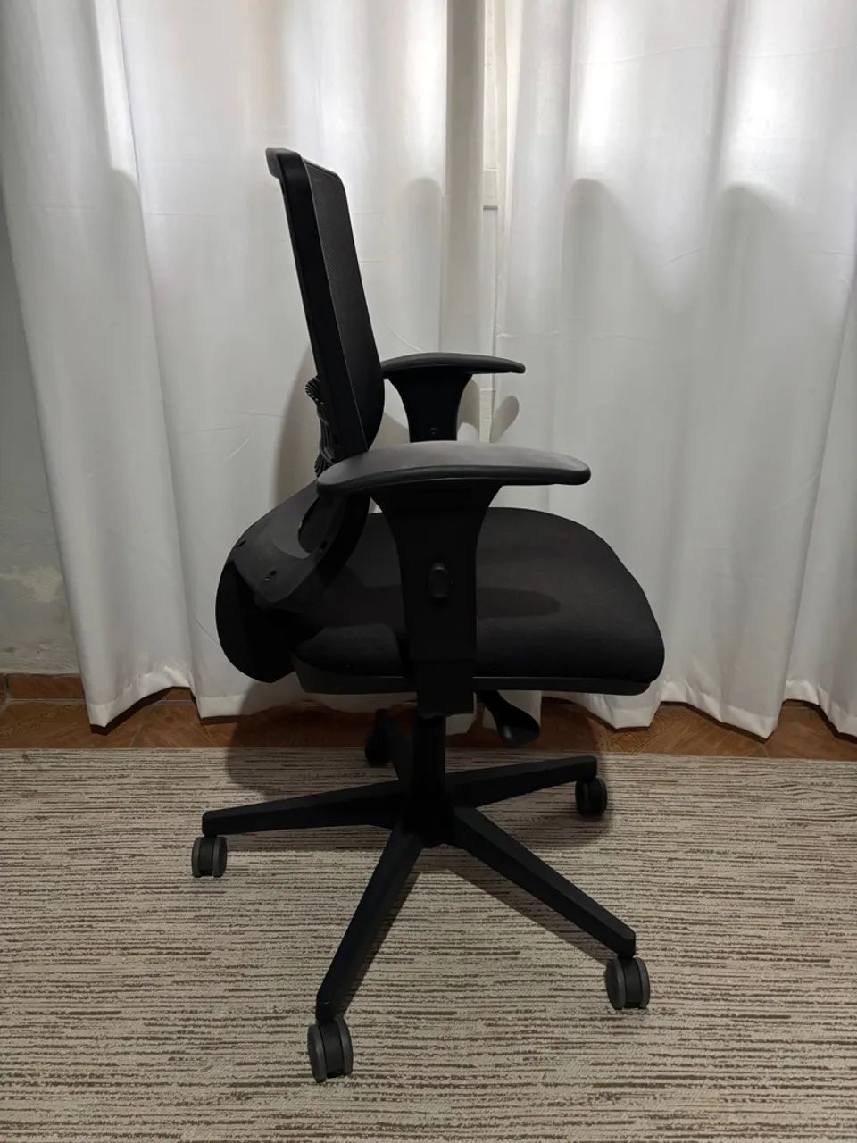 Cadeira de Escritório Uni Flexform SEMINOVA64330134490241121