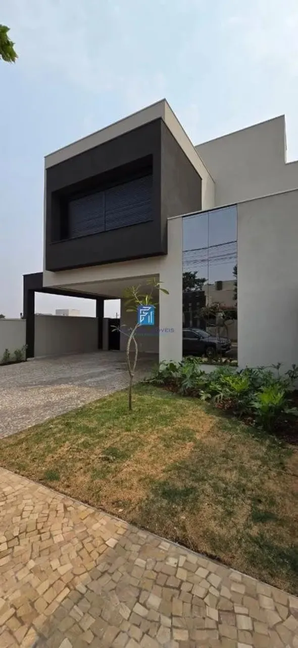 Casa à venda em Condomínio San Marco com 3 suítes