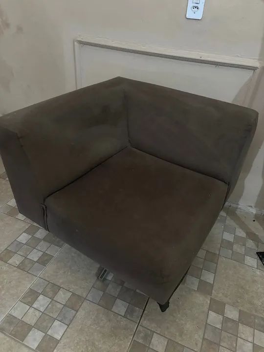 Poltrona em Suede Marrom tam 80X80 - Foto 3