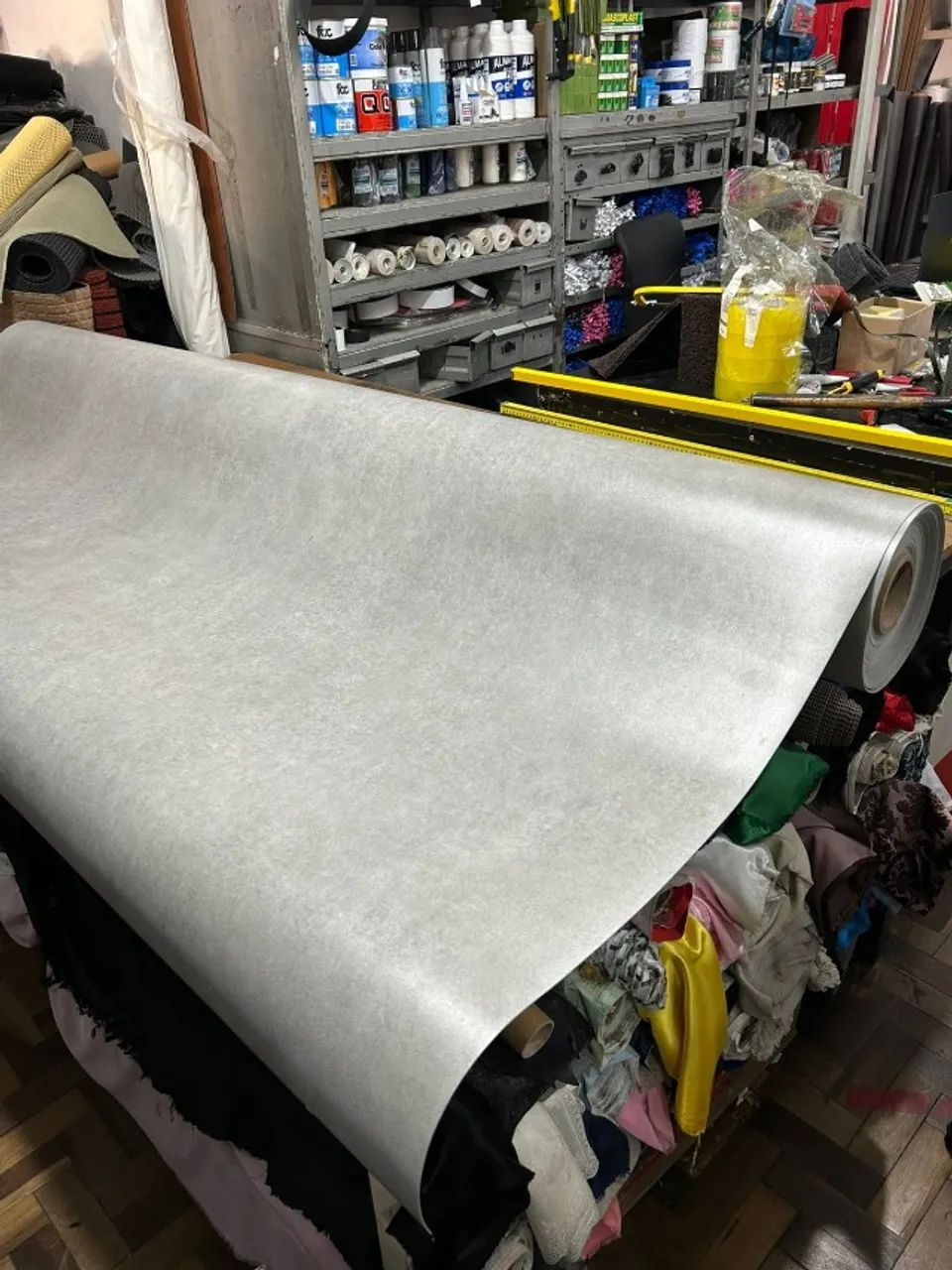 Piso vinilico em manta Cimento queimado 1.2 mm - Foto 5