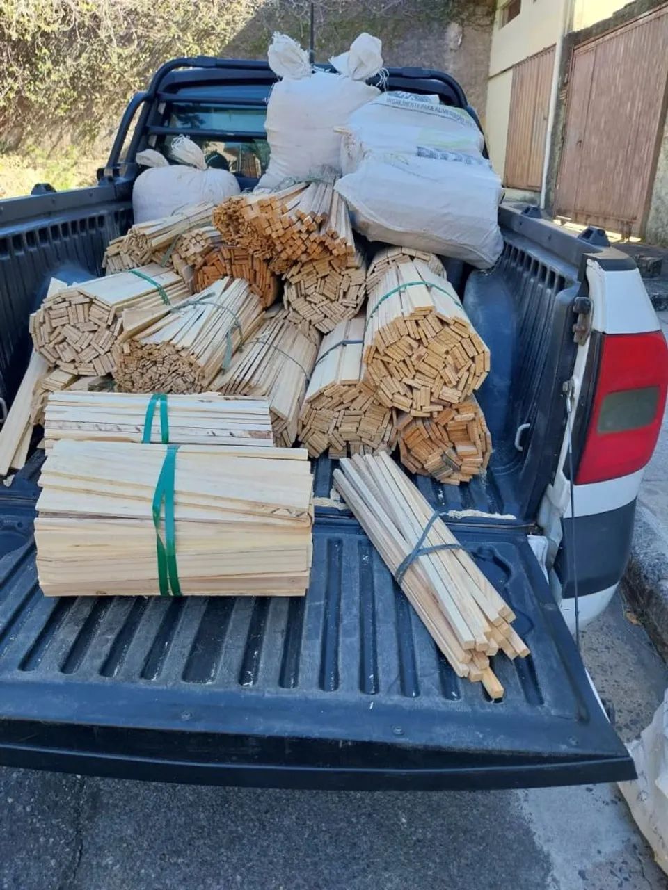 Madeira e serragem - Foto 3