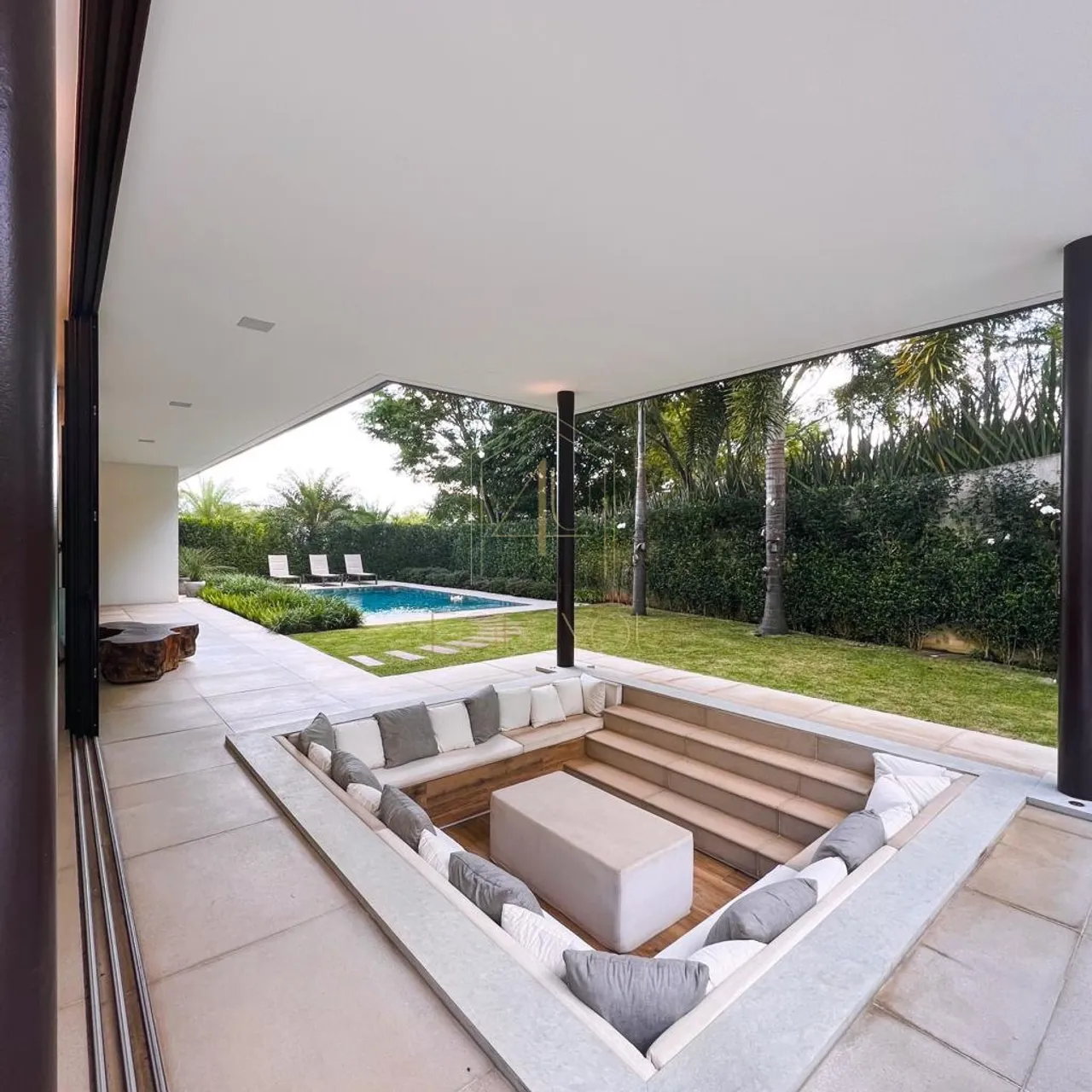 Casa em um dos melhores condomínios de Alphaville - 5 suítes com 734m² construídos