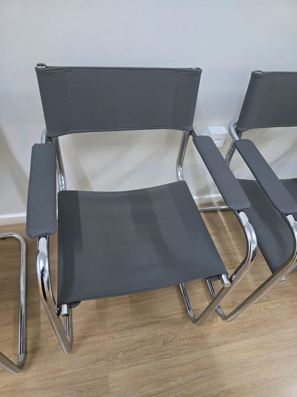 Cadeiras para escritório com design moderno - Foto 4