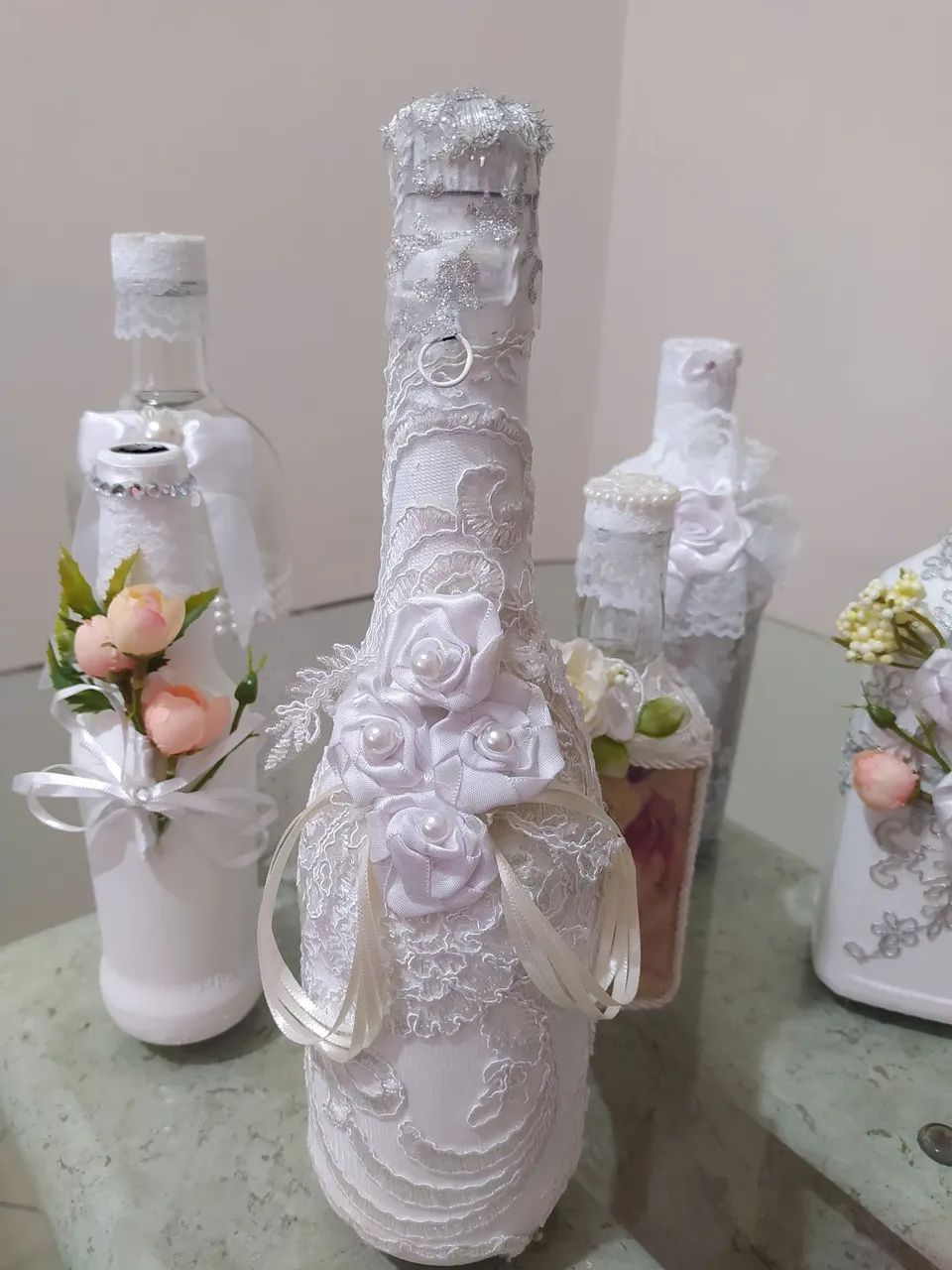 6 Garrafas Decoradas para Casamento + um champagne decorado 