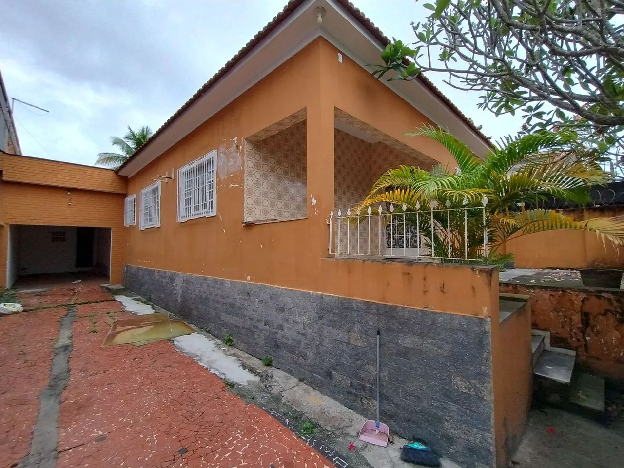Alugo Casa 2Q Itaborai 