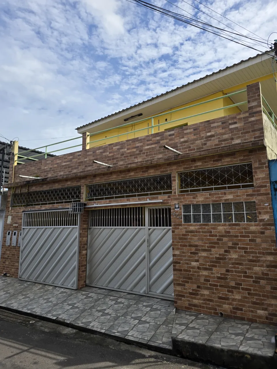 Casa(térreo) no Alvorada c/ quintal e 2 quartos