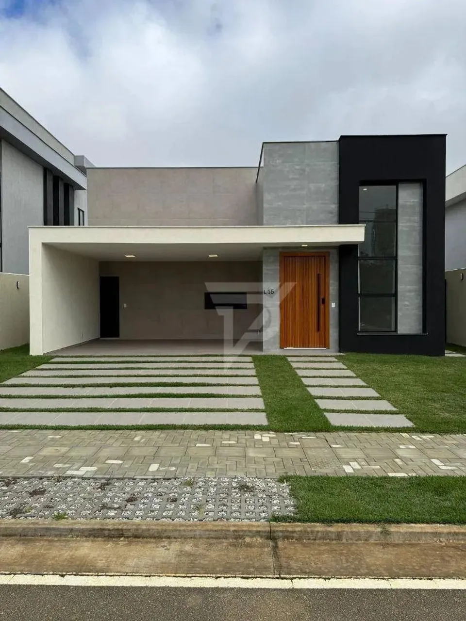 Casa com 3 dormitórios à venda, 192 m² por R$ 1.160.000,00 - Universidade - Vitória da Con