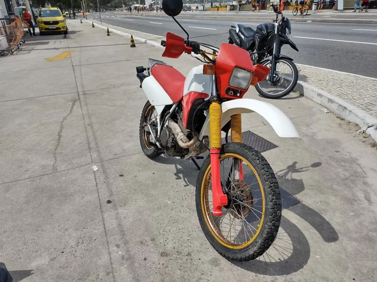 Moto Honda XLX 350