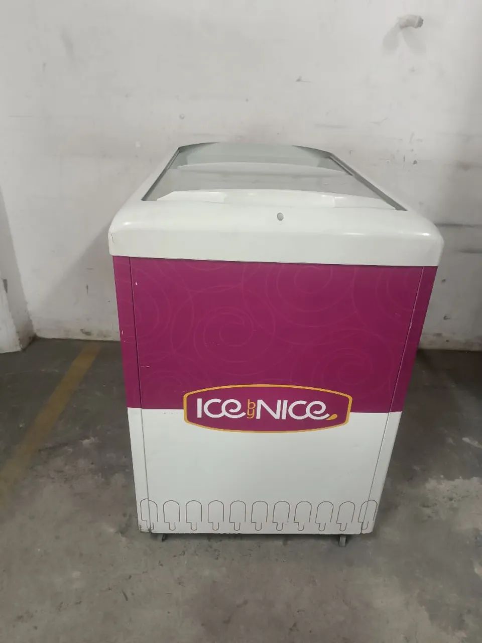 Freezer horizontal 2 portas expositora 232 litros  220 volts marca Metalfrio - Foto 2