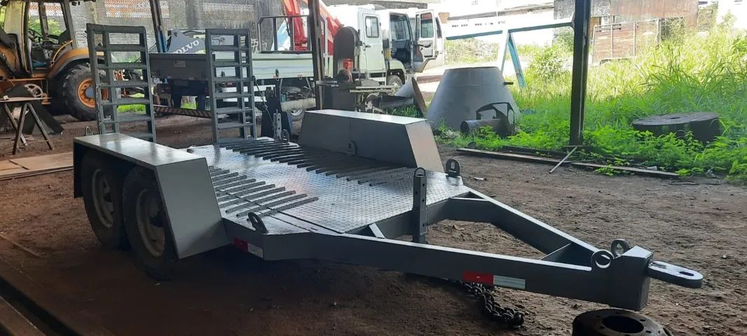 Carretinha reboque - Empilhadeira e mini maquinas