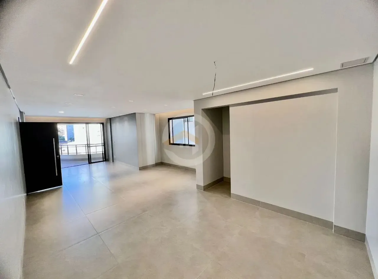 Apartamento no Residencial San Diego, 5 quartos 3 suítes no Setor Bueno