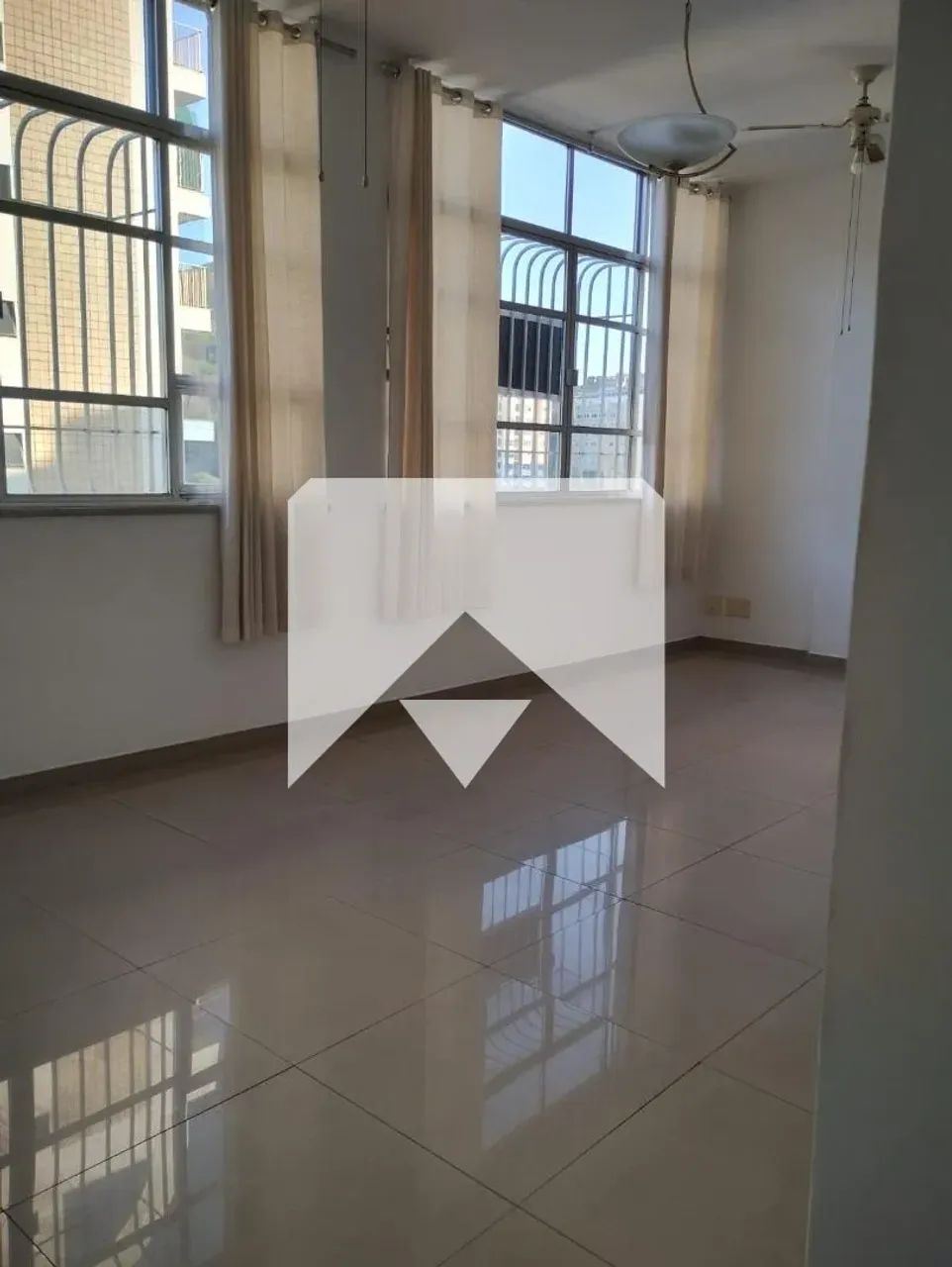 Centro | Apartamento 3 quartos, sendo 1 suite