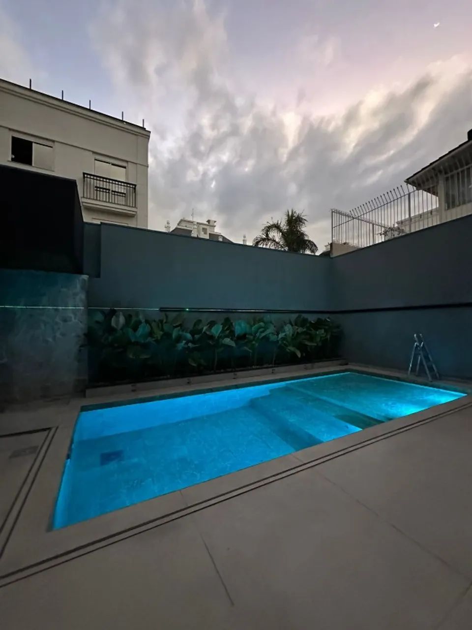 Execução de piscinas em concreto
