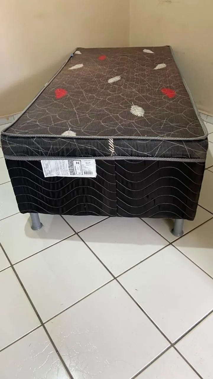 vende se cama de solteiro 3 meses de uso - Foto 2