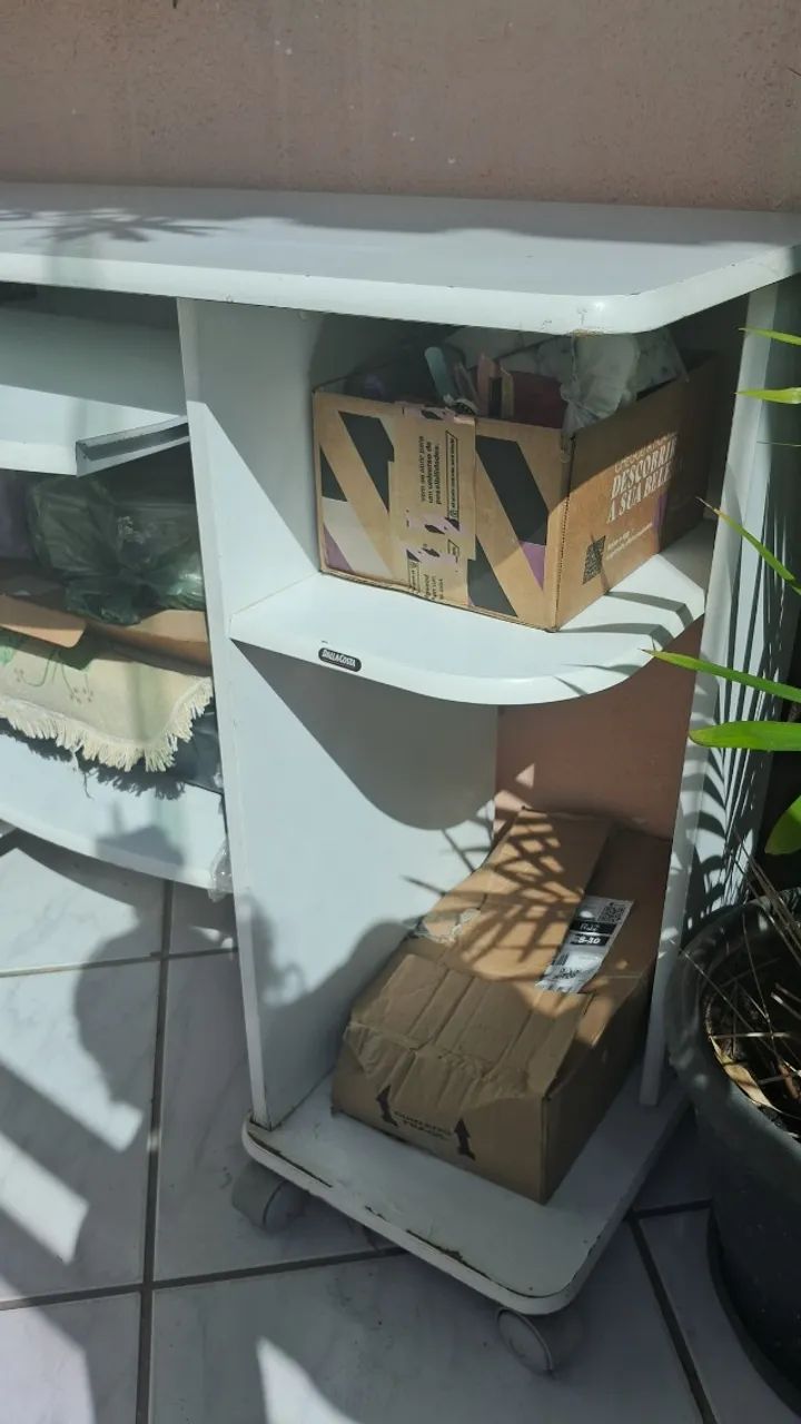 Small Desk475507753411553285