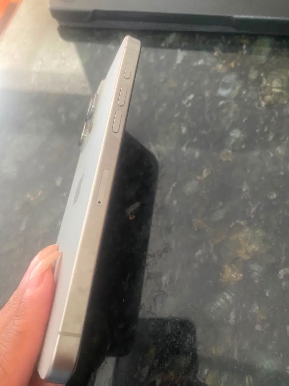 Vendo Iphone 15 Pro Max  - Foto 3