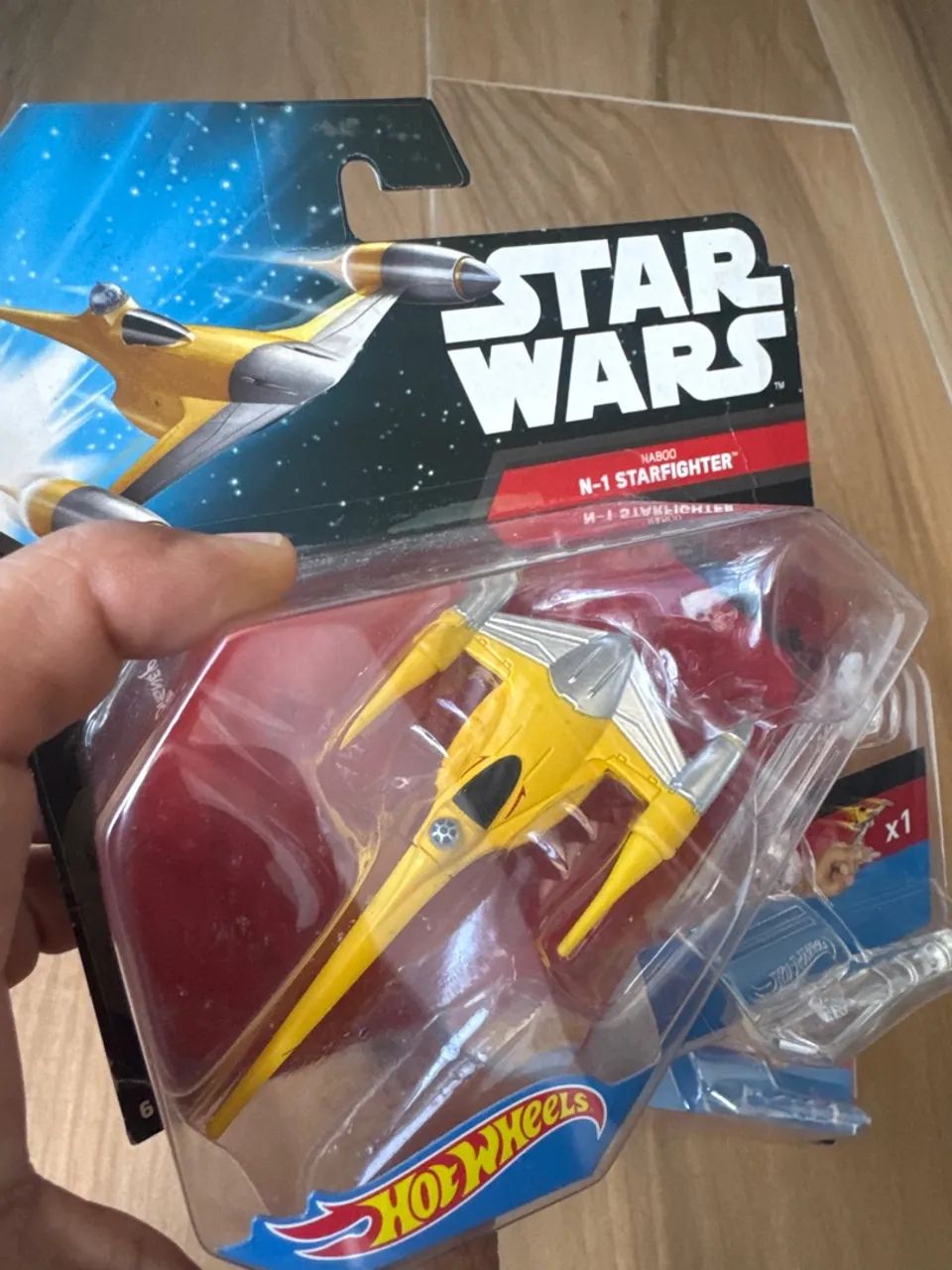 Hot wheels dupla nave Star wars Rey?s speeder e Naboo starfighter - Foto 2
