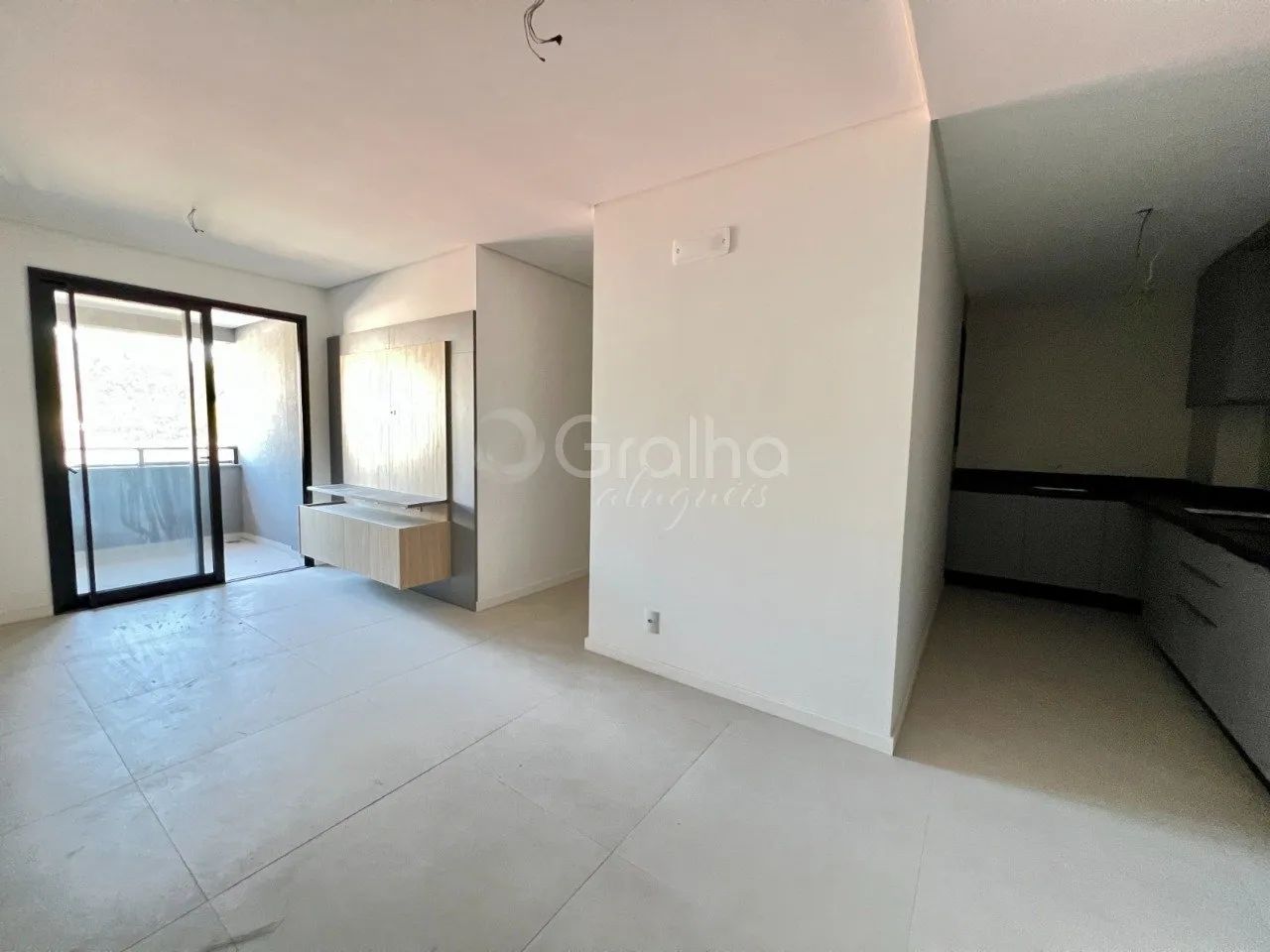 2 quartos, semimobiliado no Saco Grande - Foto 2