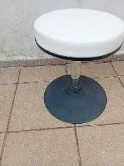 VENDO MACA COM CADEIRA GIRATORIA E BIOMBO  - Foto 2