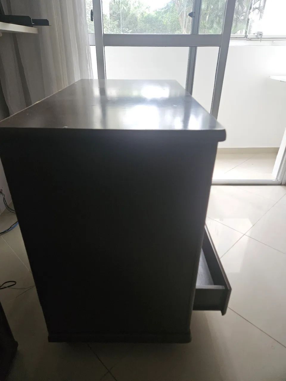 RACK para TV com gaveta - Tok Stok - Foto 2