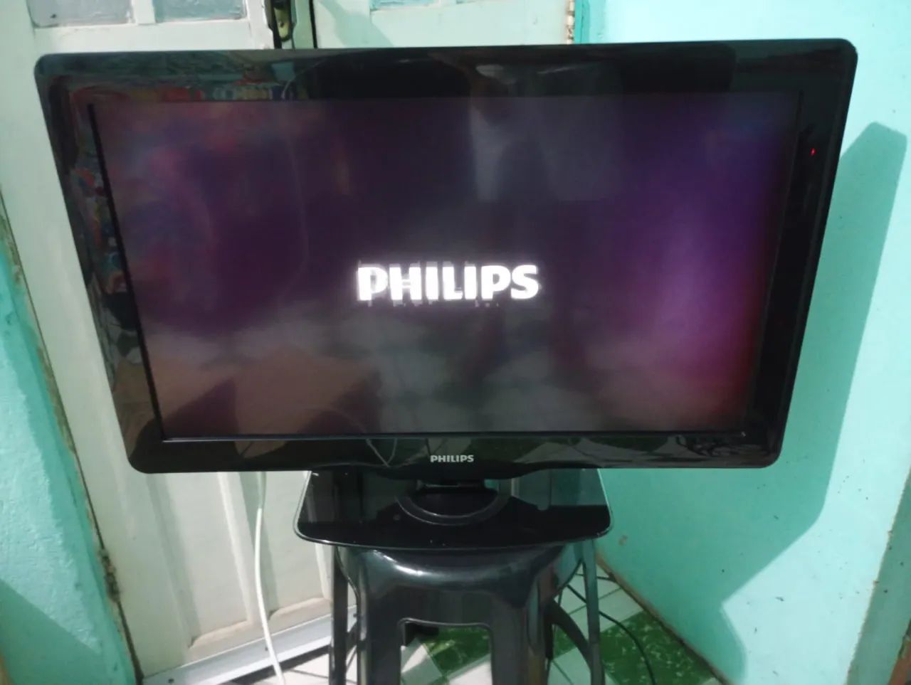 TV.  LCD.  Philips.  Digital.  Não.  E.  Smart.  Com.  Controle.  Funcionando   leia - Foto 4