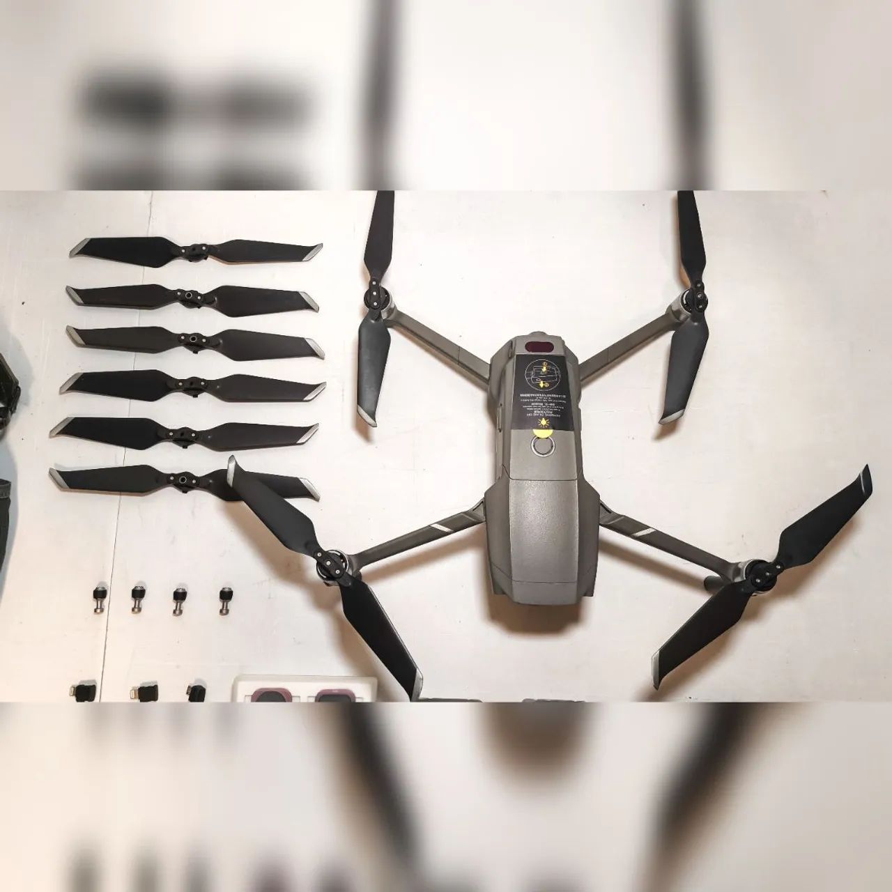DJI Mavic 2 Pro Hasselblad + Combo Fly More + Filtros - Impecável - Foto 2