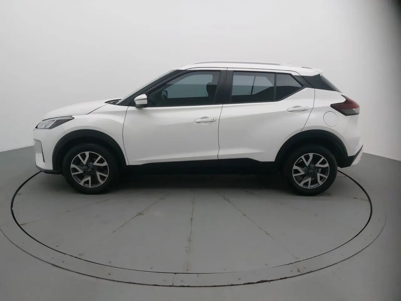 Nissan Kicks Sense 1.6 16V Flex Aut., foto 2 de 18