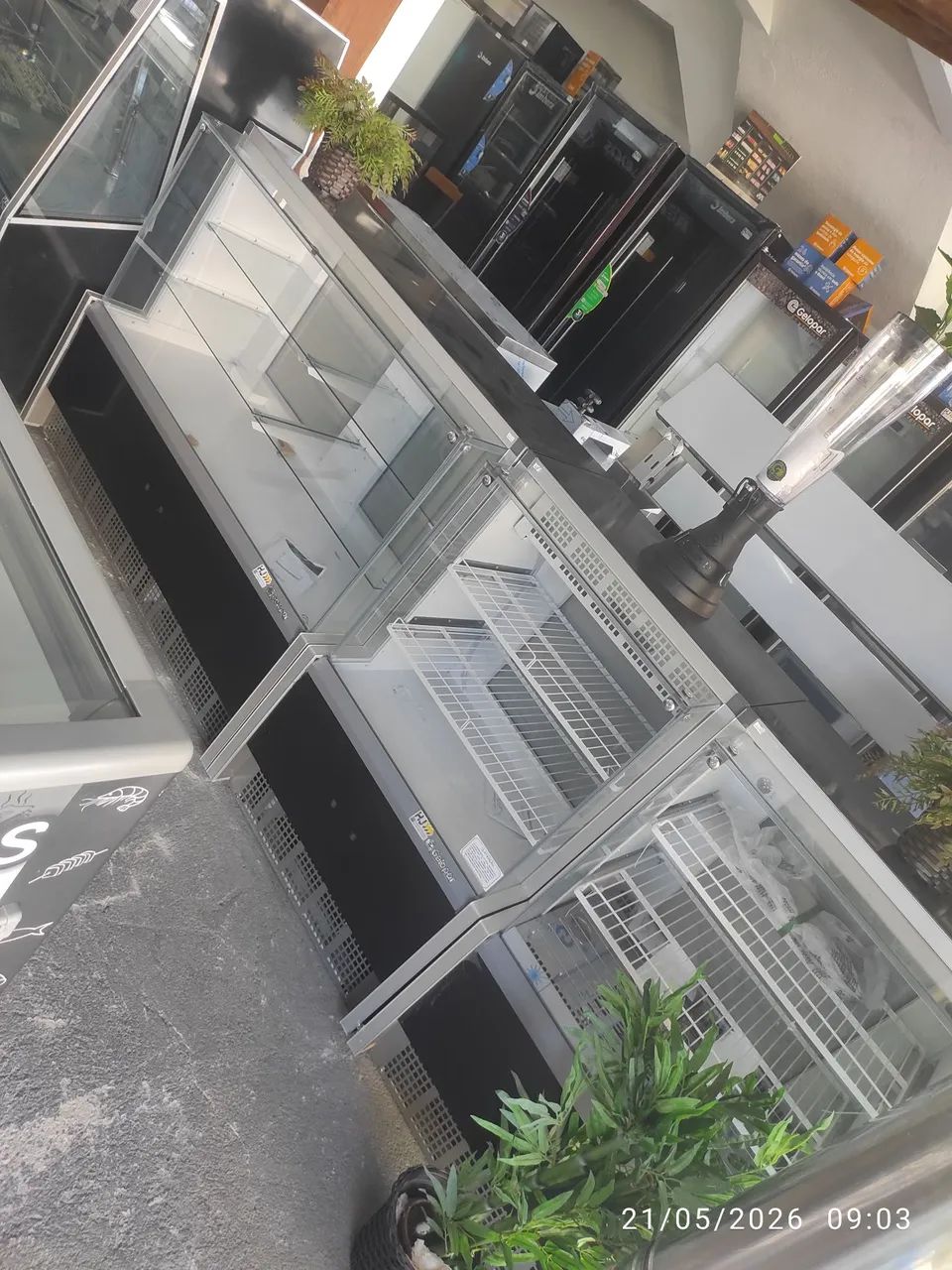 Bh vitrine frente de padaria orçamento aqui 