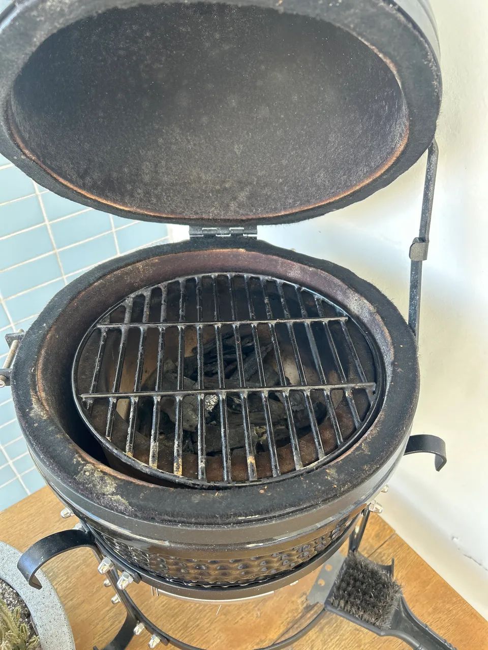 Churrasqueira Kamado Preta Artemano Mini 13 Polegadas - Foto 5