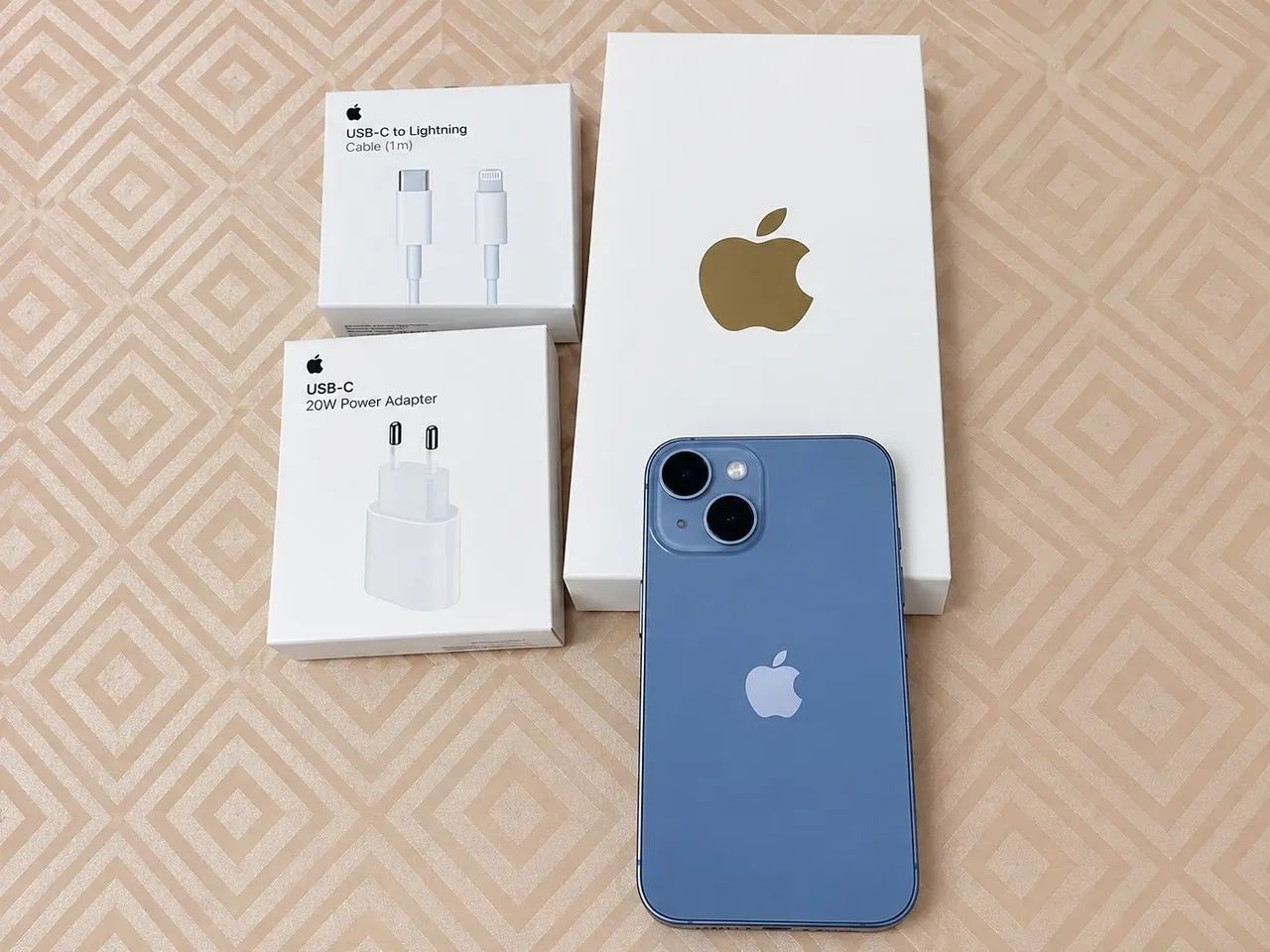 Vendo iphone 14 128 gigas bateria em 86% - Foto 2