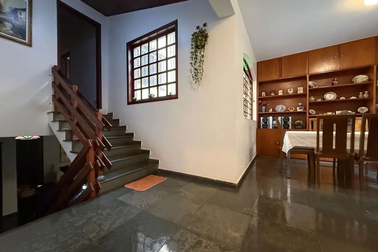 Casa à Venda - Havaí, 4 Quartos, 225 m2 - Foto 5