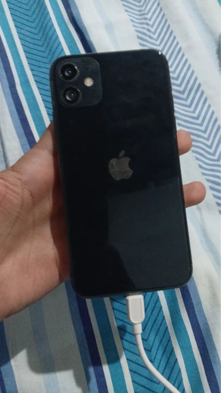 iPhone 11 troco - Foto 2