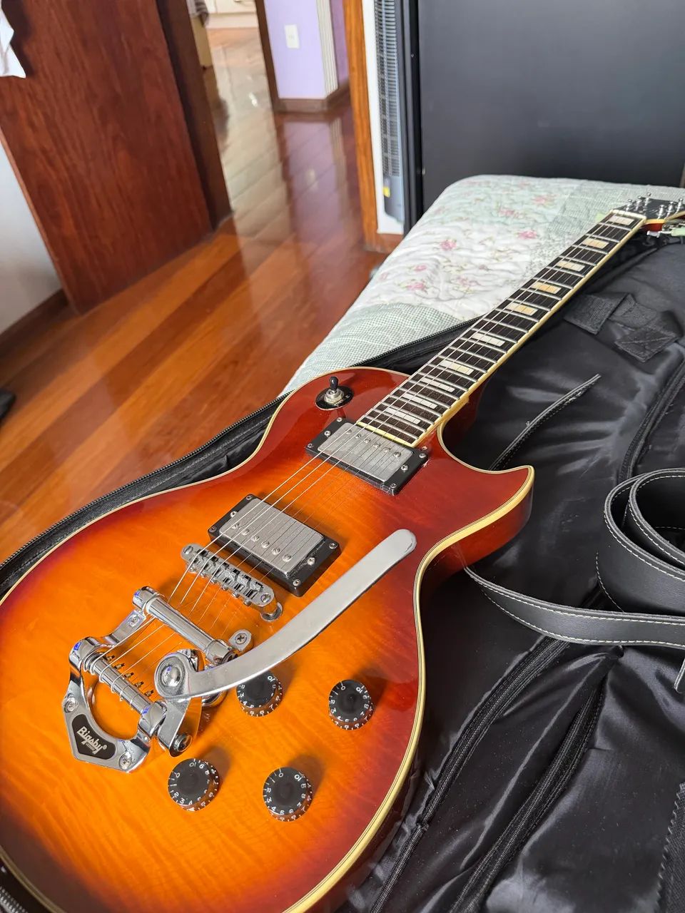 Michael Les Paul GM755N (com ponte Bigsby) - Foto 3