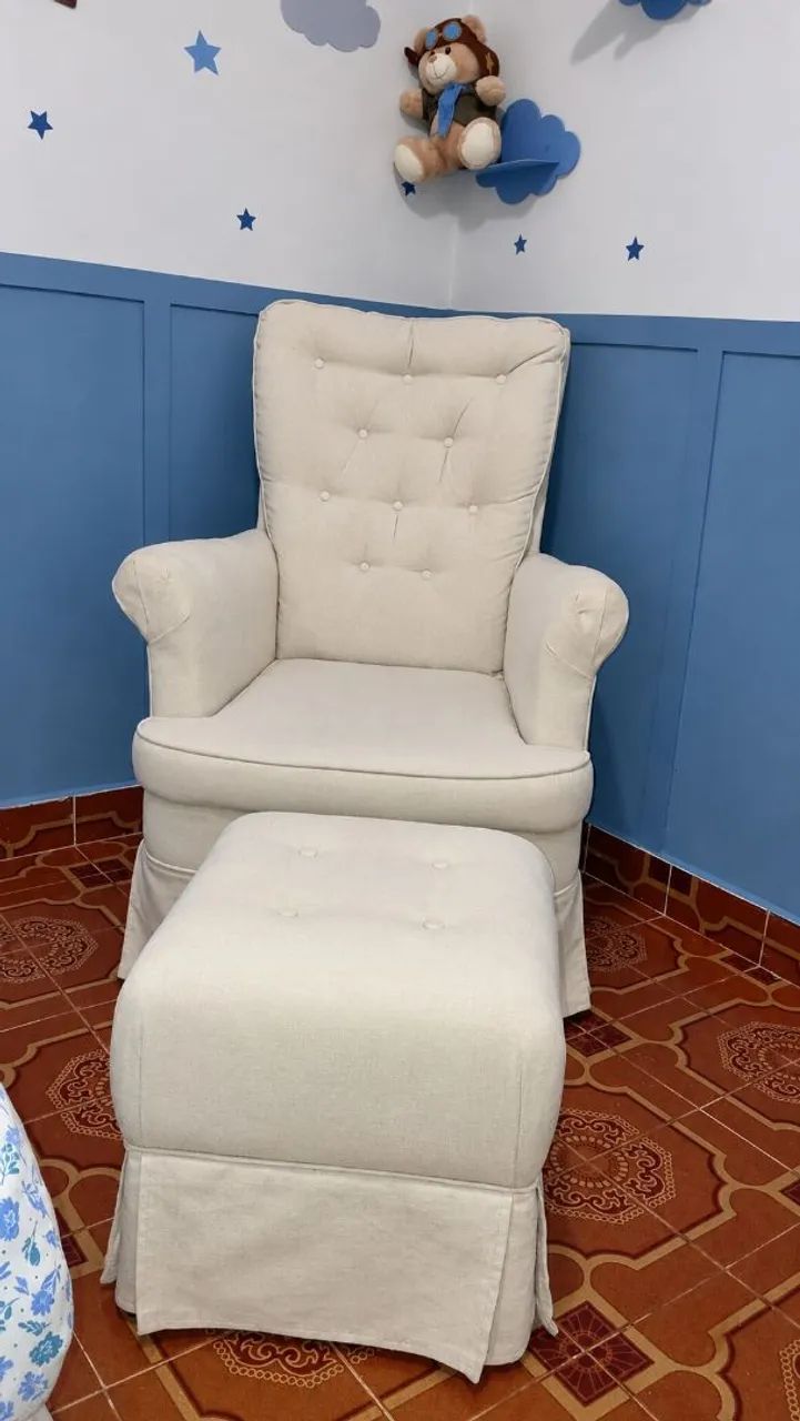 Poltrona de amamentação e berço cômoda - Foto 2