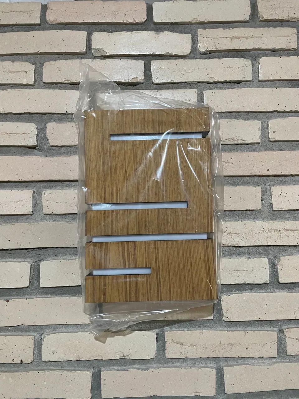 3 Arandelas com Aberturas em Linha da marca Primelight