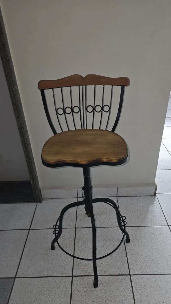 Mesa com cadeiras  - Foto 3
