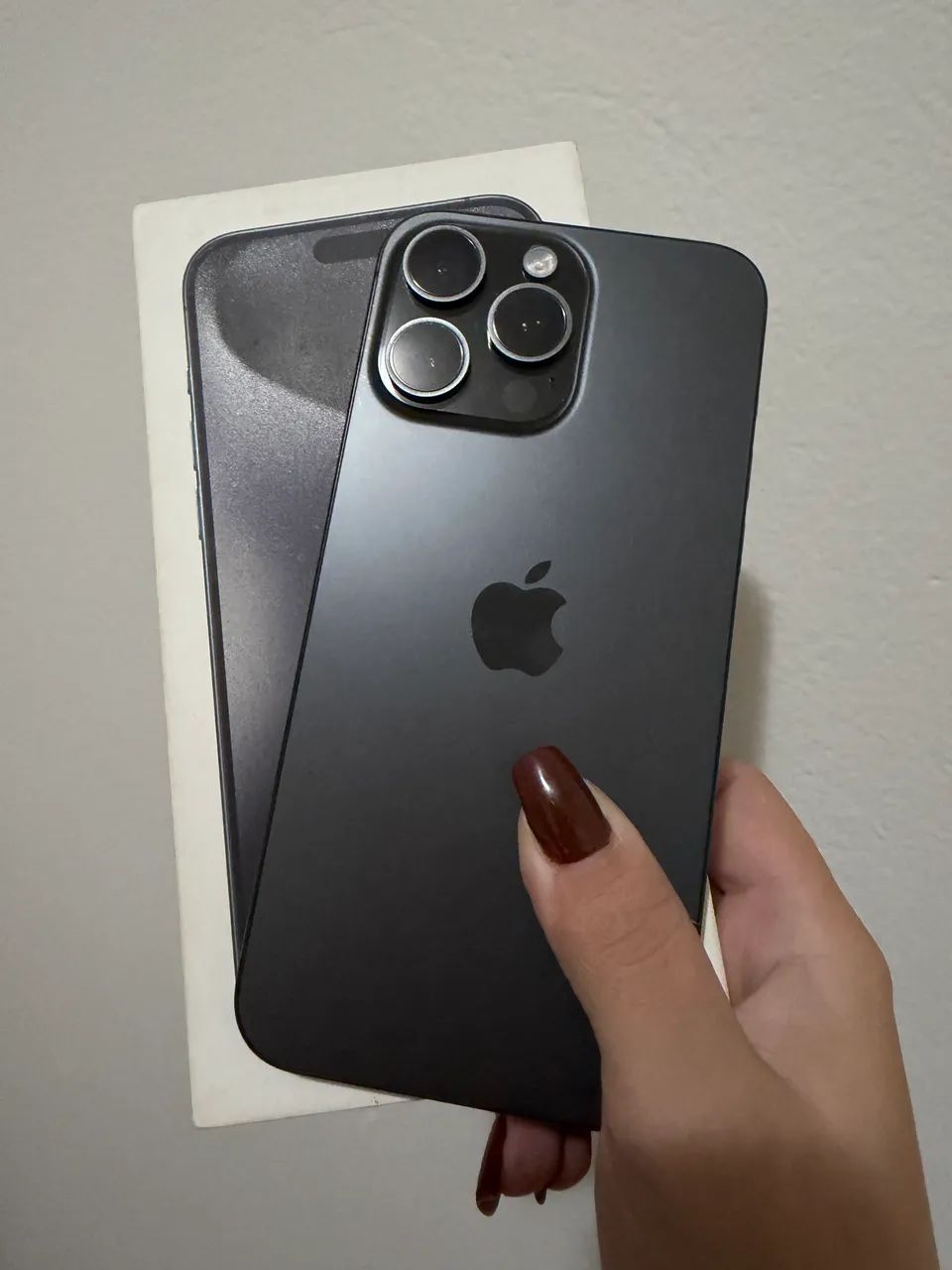 iPhone 15 Pro Max 256gb bateria 87%