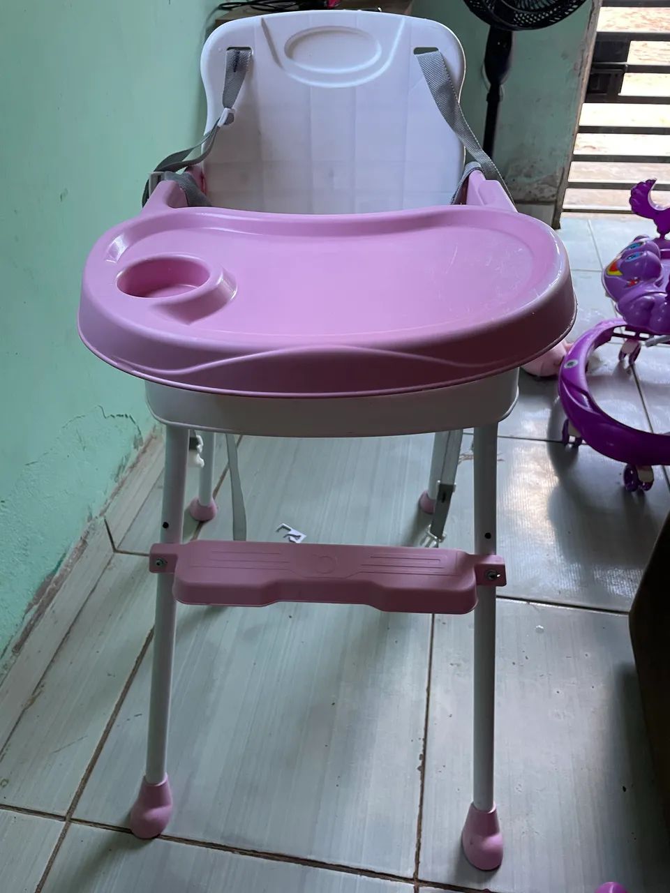 Cadeira de alimentação infantil 